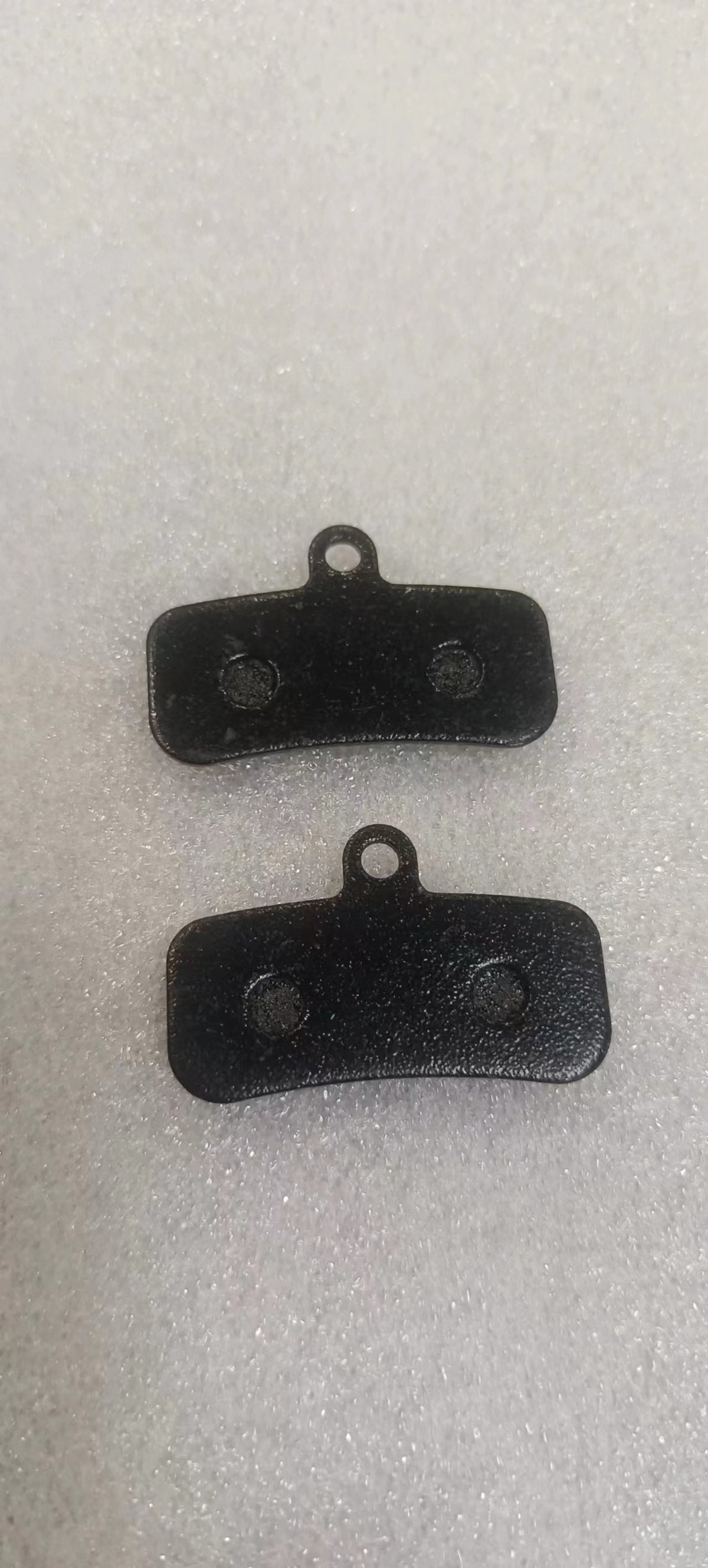Lankeleisi electric bike brake pads with black metal and rubber components for RV800 model, showing close-up of brake pad design